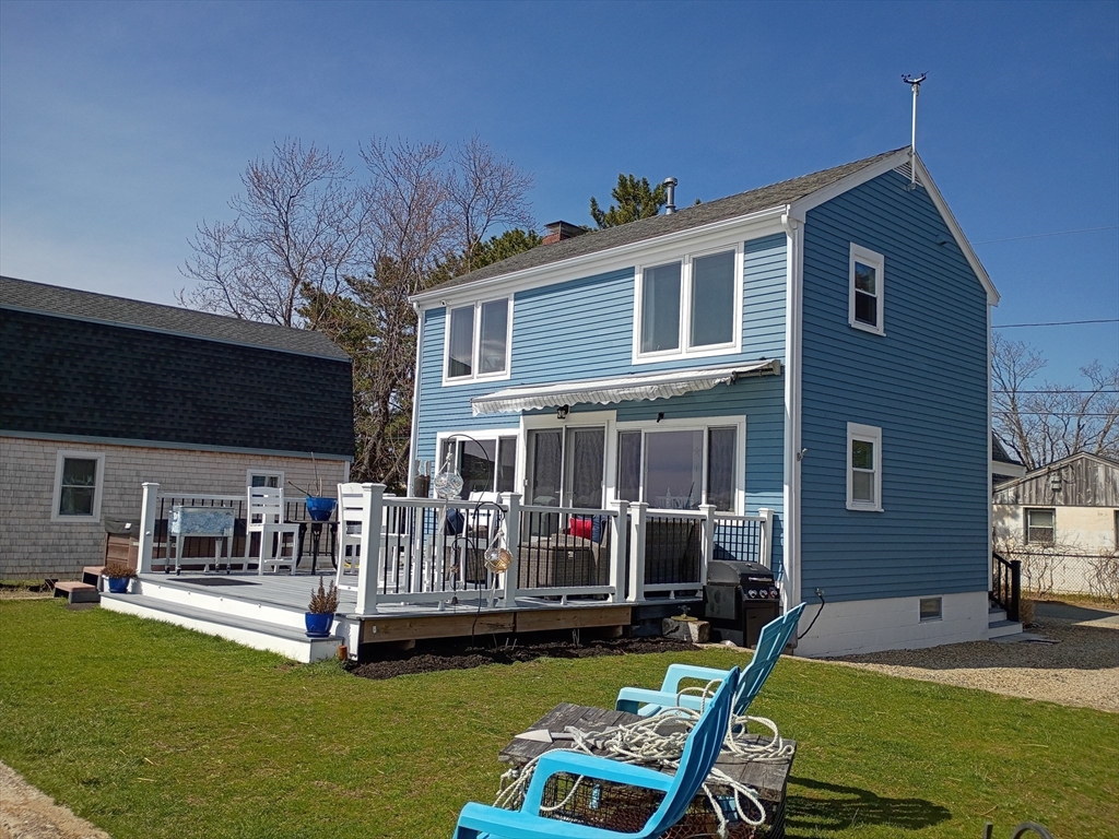 39 Harbor Street, Newburyport, Massachusetts, 1 Bedroom Bedrooms, 4 Rooms Rooms,1.5 BathroomsBathrooms,Residential Lease,For Rent,Harbor Street,73508658