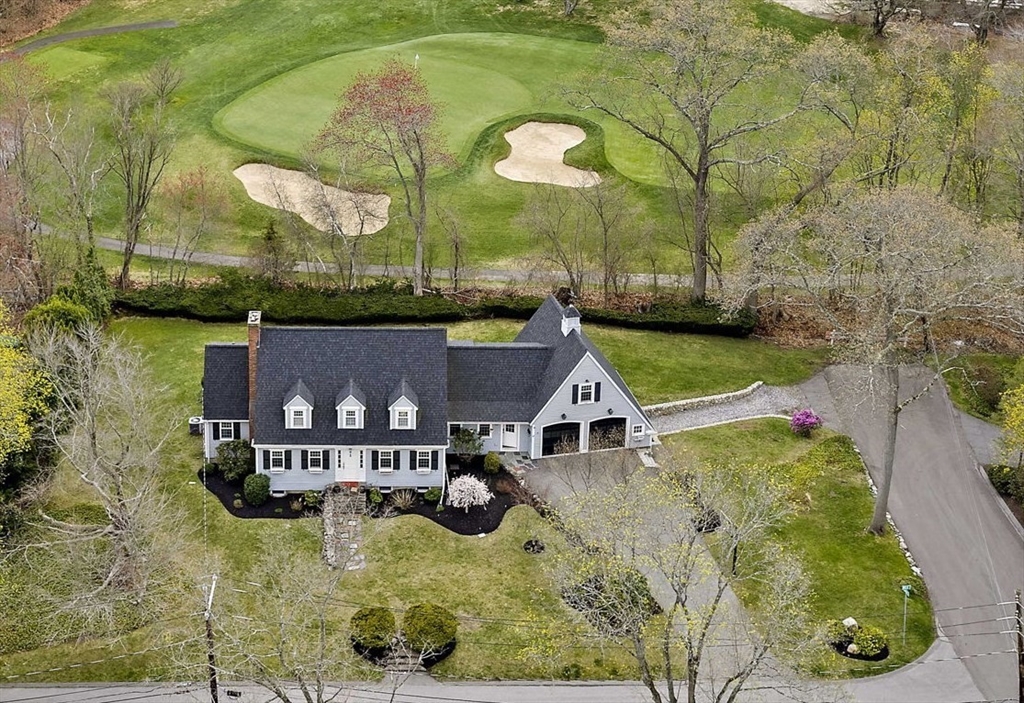 14 Milk St, Lexington, Massachusetts, 4 Bedrooms Bedrooms, 12 Rooms Rooms,3.5 BathroomsBathrooms,Residential,For Sale,Milk St,73508928
