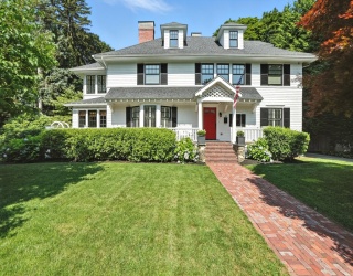 15 Winthrop Road, Lexington, Massachusetts, 6 Bedrooms Bedrooms, 17 Rooms Rooms,4.5 BathroomsBathrooms,Residential,For Sale,Winthrop Road,73508929