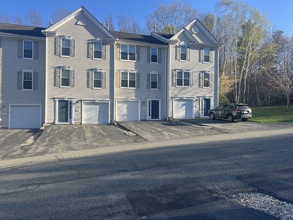 26 Daffodil Ct, Grafton, Massachusetts, 3 Bedrooms Bedrooms, 6 Rooms Rooms,1.5 BathroomsBathrooms,Residential,For Sale,Daffodil Ct,73508761