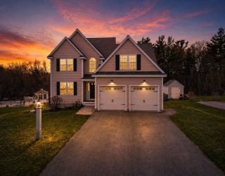 12 Poplar Hill Cir, Merrimac, Massachusetts, 5 Bedrooms Bedrooms, 15 Rooms Rooms,2.5 BathroomsBathrooms,Residential,For Sale,Poplar Hill Cir,73508517