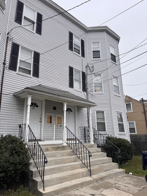 43 Sturbridge St, Boston, Massachusetts, 2 Bedrooms Bedrooms, 4 Rooms Rooms,1 BathroomBathrooms,Residential Lease,For Rent,Sturbridge St,73508782