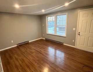 1225 Pawtucket Blvd, Lowell, Massachusetts, 2 Bedrooms Bedrooms, 4 Rooms Rooms,1.5 BathroomsBathrooms,Residential Lease,For Rent,Pawtucket Blvd,73508786