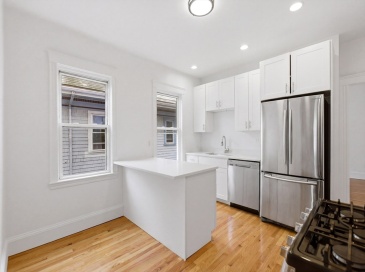 26 Roseclair St., Boston, Massachusetts, 3 Bedrooms Bedrooms, 5 Rooms Rooms,2 BathroomsBathrooms,Residential Lease,For Rent,Roseclair St.,73494883