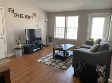 5 Thoreau Court, Natick, Massachusetts, 2 Bedrooms Bedrooms, 5 Rooms Rooms,1 BathroomBathrooms,Residential Lease,For Rent,Thoreau Court,73487505