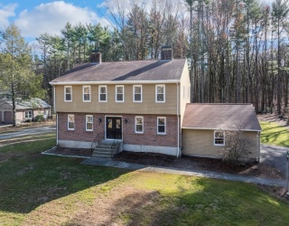 146-148 Kilburn Street, Lunenburg, Massachusetts, 6 Bedrooms Bedrooms, 10 Rooms Rooms,3 BathroomsBathrooms,Residential Income,For Sale,Kilburn Street,73455497