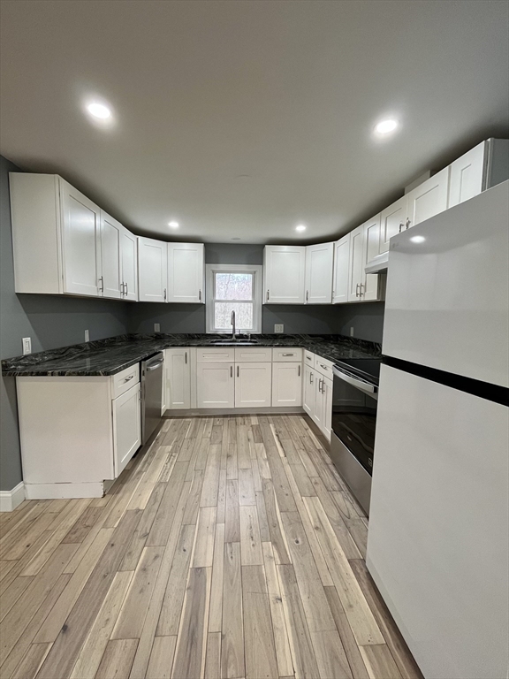 146 Allen Rd., Easton, Massachusetts, 3 Bedrooms Bedrooms, 7 Rooms Rooms,2 BathroomsBathrooms,Residential Lease,For Rent,Allen Rd.,73500617