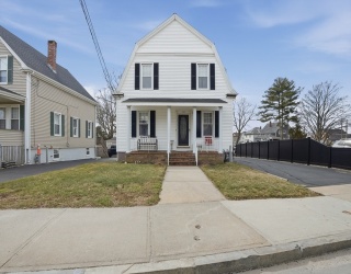 203 S Main St, Acushnet, Massachusetts, 4 Bedrooms Bedrooms, 10 Rooms Rooms,2 BathroomsBathrooms,Residential Income,For Sale,S Main St,73489463