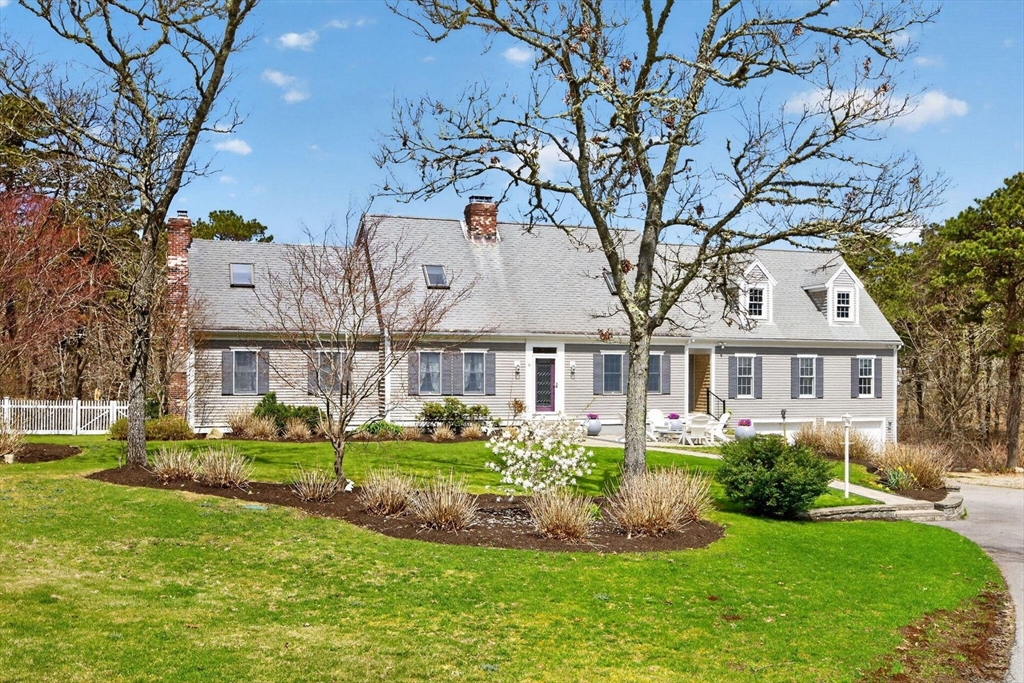 4 Skipper Shea Ln, Harwich, Massachusetts, 4 Bedrooms Bedrooms, 6 Rooms Rooms,4 BathroomsBathrooms,Residential,For Sale,Skipper Shea Ln,73505651