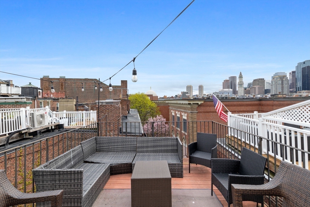 159 Salem, Boston, Massachusetts, 3 Bedrooms Bedrooms, 6 Rooms Rooms,3 BathroomsBathrooms,Residential,For Sale,Salem,73509321