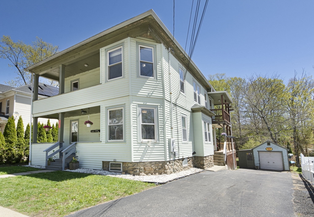 227 Marcy St, Southbridge, Massachusetts, 5 Bedrooms Bedrooms, 11 Rooms Rooms,2 BathroomsBathrooms,Residential Income,For Sale,Marcy St,73509083