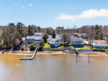63 Edgewater Drive, Wareham, Massachusetts, 3 Bedrooms Bedrooms, 7 Rooms Rooms,3 BathroomsBathrooms,Residential,For Sale,Edgewater Drive,73509090