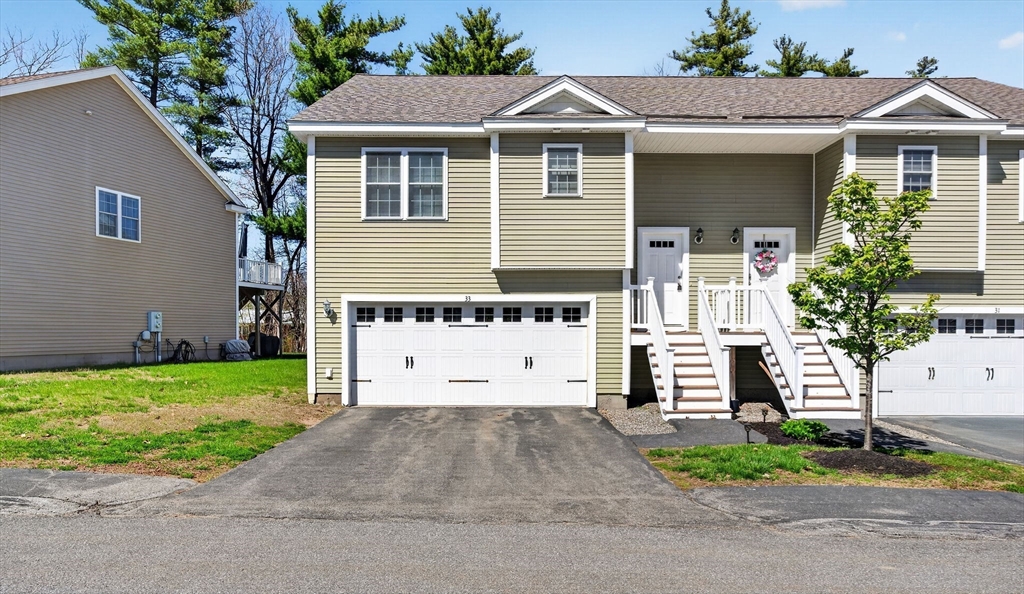 33 Caffoni Dr, Leominster, Massachusetts, 2 Bedrooms Bedrooms, 4 Rooms Rooms,2 BathroomsBathrooms,Residential Lease,For Rent,Caffoni Dr,73509339