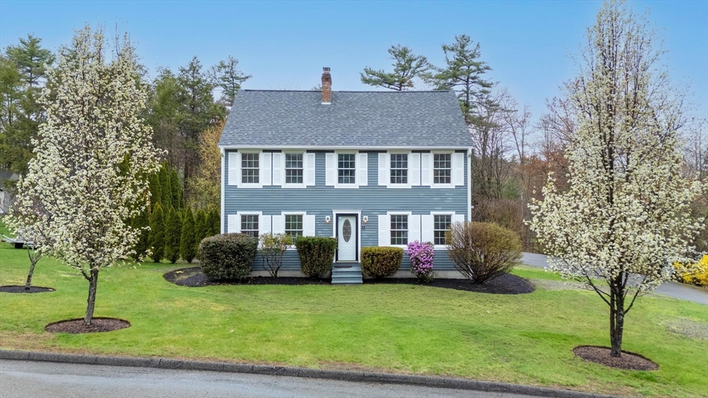 11 Revolution Dr, Leominster, Massachusetts, 4 Bedrooms Bedrooms, 11 Rooms Rooms,4.5 BathroomsBathrooms,Residential,For Sale,Revolution Dr,73509320