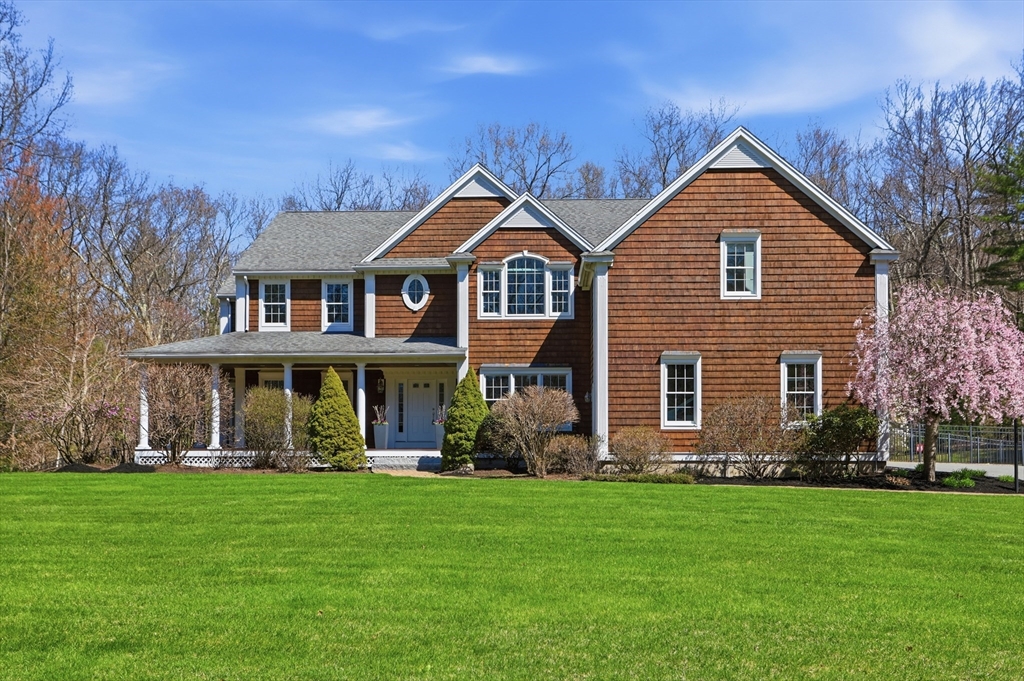 3 Oak Knoll Road, Carlisle, Massachusetts, 5 Bedrooms Bedrooms, 13 Rooms Rooms,4.5 BathroomsBathrooms,Residential,For Sale,Oak Knoll Road,73509146