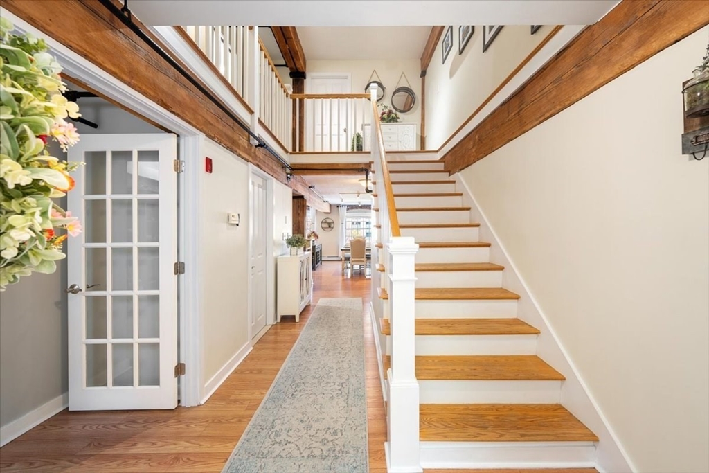240 Jackson St, Lowell, Massachusetts, 3 Bedrooms Bedrooms, 6 Rooms Rooms,1.5 BathroomsBathrooms,Residential,For Sale,Jackson St,73509377