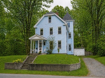 182 Cottage St, Athol, Massachusetts, 5 Bedrooms Bedrooms, 10 Rooms Rooms,2 BathroomsBathrooms,Residential Income,For Sale,Cottage St,73509084