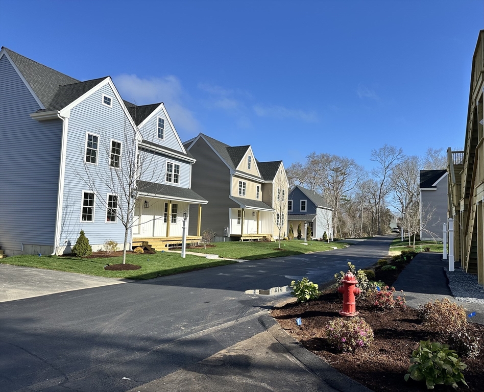 1234-4 State Rd, Plymouth, Massachusetts, 3 Bedrooms Bedrooms, 7 Rooms Rooms,3.5 BathroomsBathrooms,Residential,For Sale,State Rd,73509334