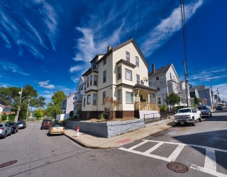 4 Oliver St, Fall River, Massachusetts, 6 Bedrooms Bedrooms, 15 Rooms Rooms,3 BathroomsBathrooms,Residential Income,For Sale,Oliver St,73509172