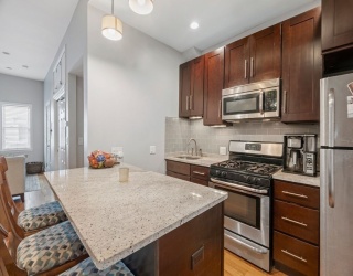 100 Old Harbor, Boston, Massachusetts, 2 Bedrooms Bedrooms, 5 Rooms Rooms,1.5 BathroomsBathrooms,Residential Lease,For Rent,Old Harbor,73509193