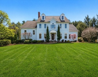 38 Ironworks Road, Sudbury, Massachusetts, 4 Bedrooms Bedrooms, 9 Rooms Rooms,5.5 BathroomsBathrooms,Residential,For Sale,Ironworks Road,73509235