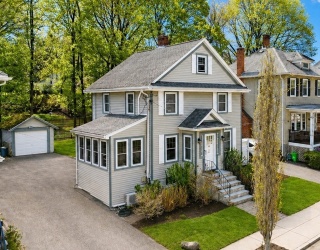 36 Martin St, Boston, Massachusetts, 4 Bedrooms Bedrooms, 9 Rooms Rooms,1.5 BathroomsBathrooms,Residential,For Sale,Martin St,73509028