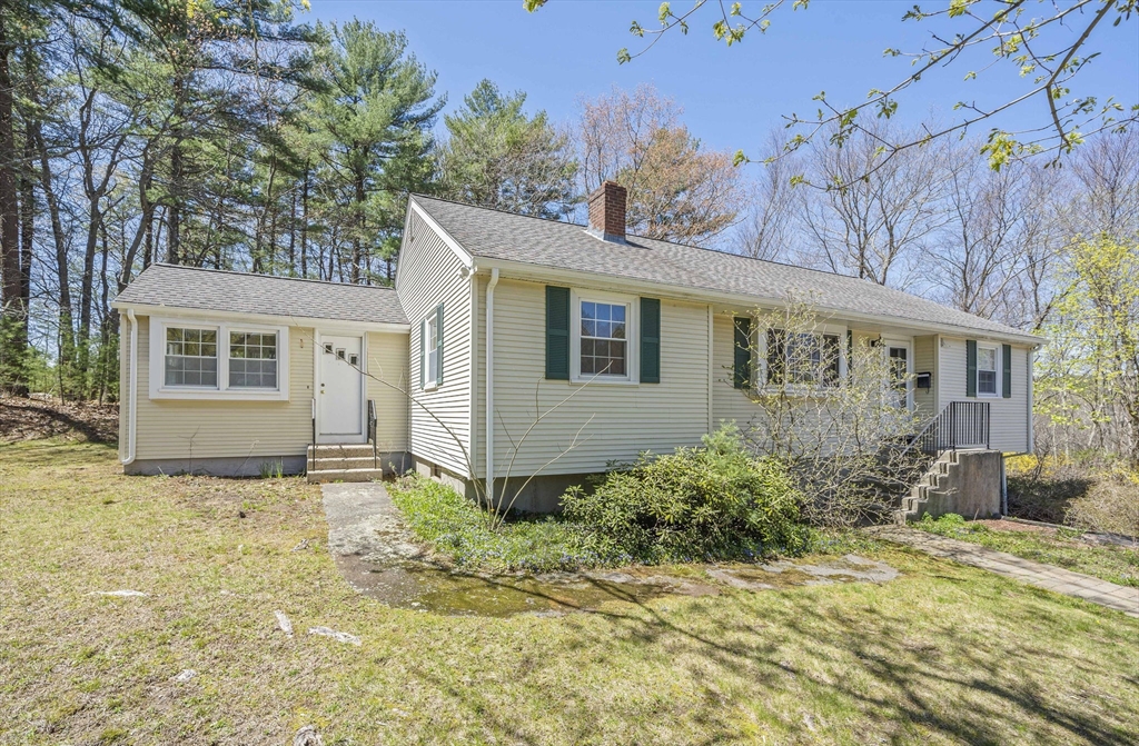 24 Pleasant Park Rd, Sharon, Massachusetts, 3 Bedrooms Bedrooms, 7 Rooms Rooms,1 BathroomBathrooms,Residential,For Sale,Pleasant Park Rd,73509418
