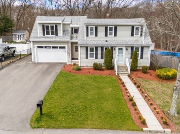 25 Clifford St, Taunton, Massachusetts, 4 Bedrooms Bedrooms, 7 Rooms Rooms,4 BathroomsBathrooms,Residential,For Sale,Clifford St,73507413