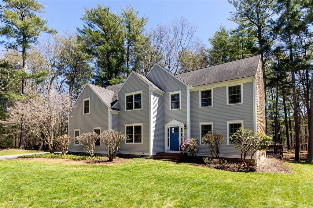 154 Partridge Brook Cir, Marshfield, Massachusetts, 4 Bedrooms Bedrooms, 9 Rooms Rooms,2.5 BathroomsBathrooms,Residential,For Sale,Partridge Brook Cir,73508968