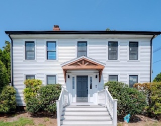 38 North Main St, Middleton, Massachusetts, 4 Bedrooms Bedrooms, 9 Rooms Rooms,3 BathroomsBathrooms,Residential,For Sale,North Main St,73508810
