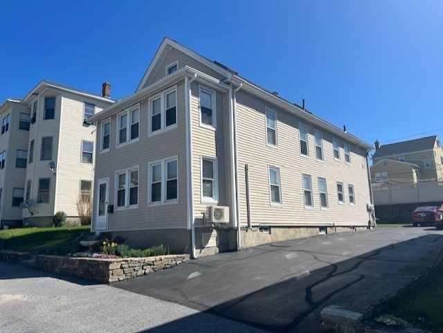 14 Prentice Street, Worcester, Massachusetts, 1 Bedroom Bedrooms, 5 Rooms Rooms,1 BathroomBathrooms,Residential Lease,For Rent,Prentice Street,73509253