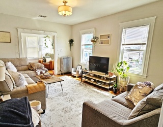 233 Faneuil Street, Boston, Massachusetts, 3 Bedrooms Bedrooms, 6 Rooms Rooms,1 BathroomBathrooms,Residential Lease,For Rent,Faneuil Street,73509429