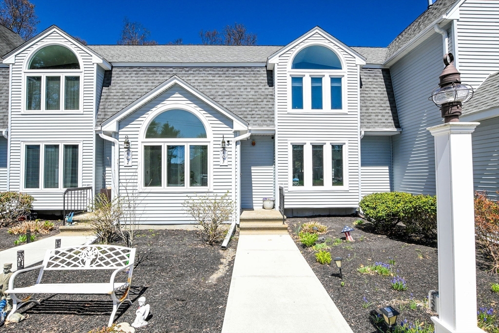 35 Pilgrim Village Rd, Taunton, Massachusetts, 2 Bedrooms Bedrooms, 5 Rooms Rooms,2.5 BathroomsBathrooms,Residential,For Sale,Pilgrim Village Rd,73509433