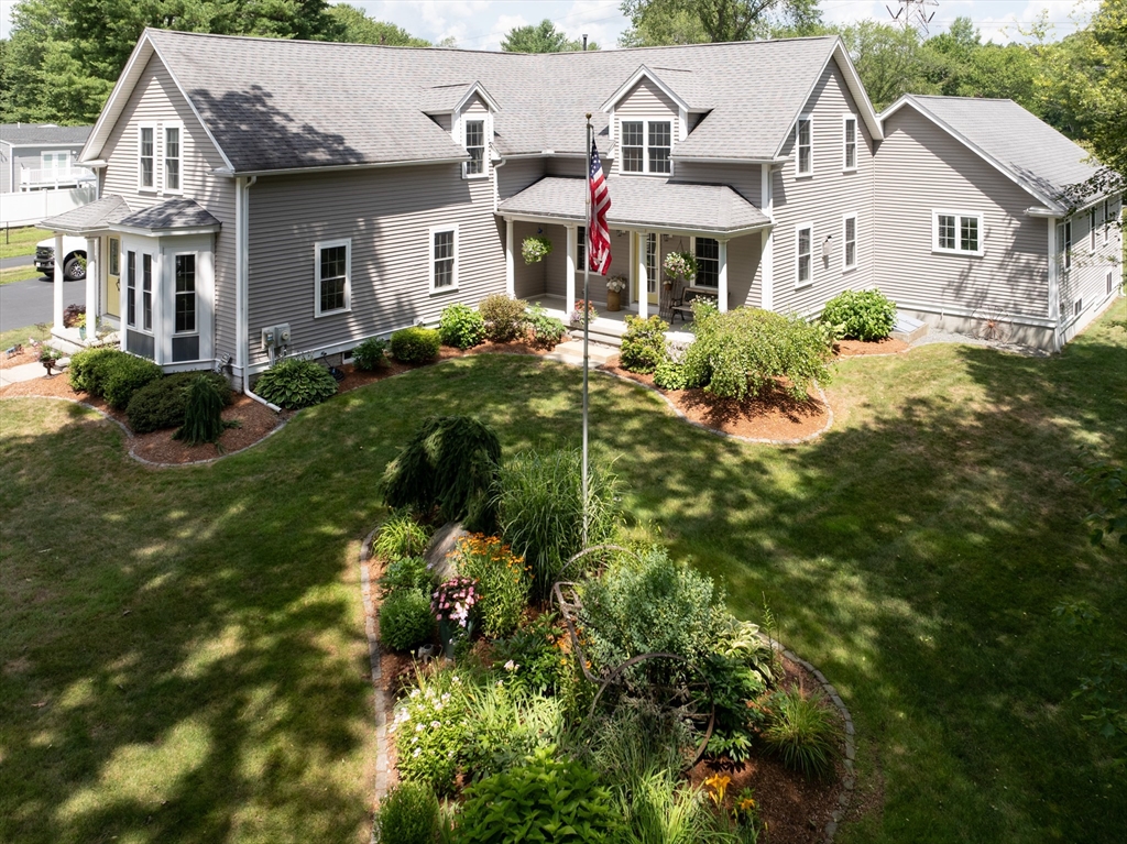 18 Plain St, Franklin, Massachusetts, 6 Bedrooms Bedrooms, 16 Rooms Rooms,4 BathroomsBathrooms,Residential,For Sale,Plain St,73508950