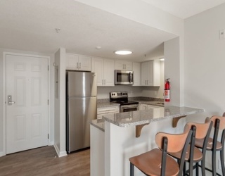 38 Thomas St, Westfield, Massachusetts, 2 Bedrooms Bedrooms, 4 Rooms Rooms,2 BathroomsBathrooms,Residential Lease,For Rent,Thomas St,73509447