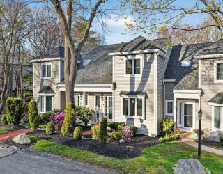 84 Old Quarry Drive, Weymouth, Massachusetts, 2 Bedrooms Bedrooms, 4 Rooms Rooms,3.5 BathroomsBathrooms,Residential,For Sale,Old Quarry Drive,73509171