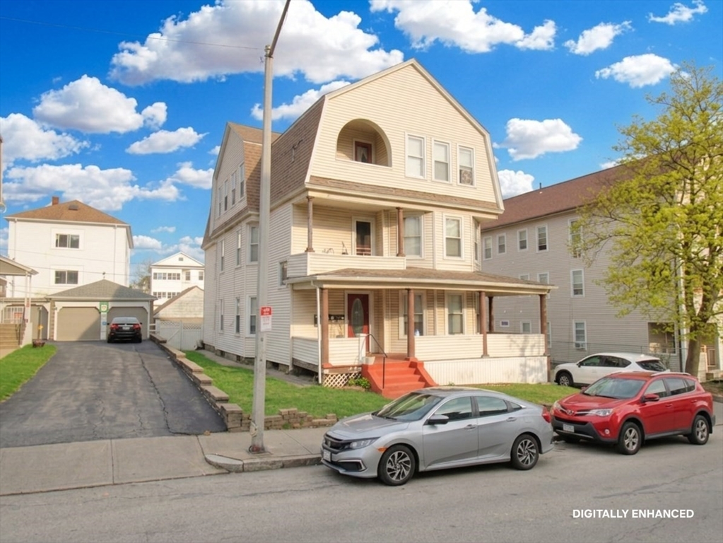 35 Windham Street, Worcester, Massachusetts, 9 Bedrooms Bedrooms, 18 Rooms Rooms,3 BathroomsBathrooms,Residential Income,For Sale,Windham Street,73509264