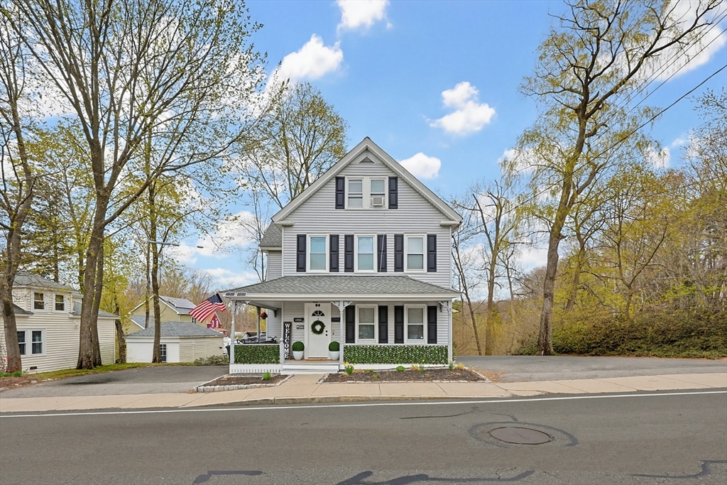 64 Parker St, Maynard, Massachusetts, 4 Bedrooms Bedrooms, 8 Rooms Rooms,2 BathroomsBathrooms,Residential Income,For Sale,Parker St,73508992