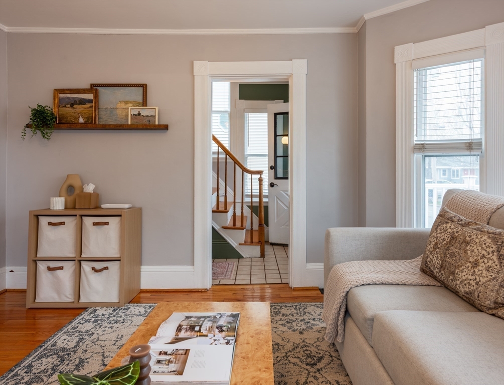 6 Arthur St, Gloucester, Massachusetts, 3 Bedrooms Bedrooms, 6 Rooms Rooms,2 BathroomsBathrooms,Residential,For Sale,Arthur St,73509081