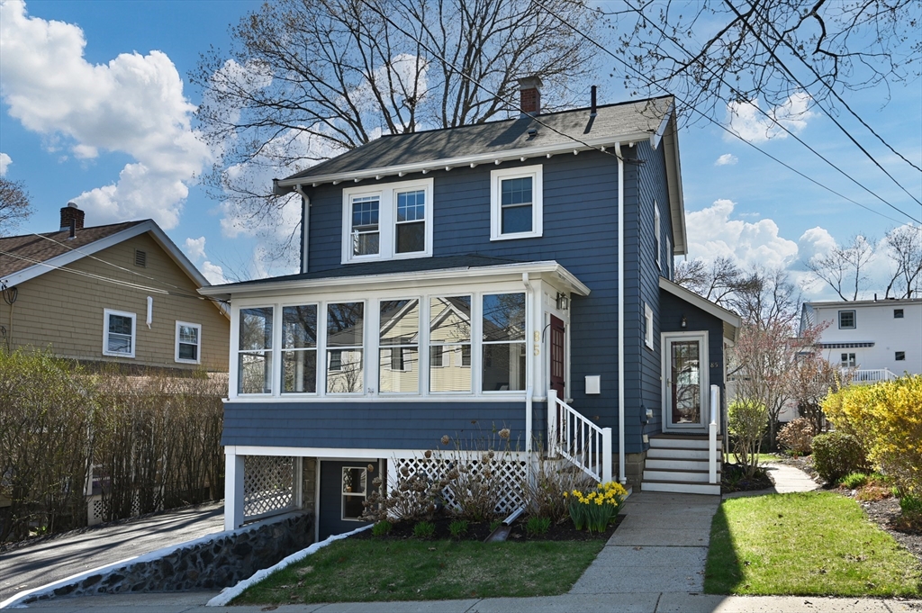 85 Sunset Rd, Arlington, Massachusetts, 3 Bedrooms Bedrooms, 6 Rooms Rooms,1.5 BathroomsBathrooms,Residential,For Sale,Sunset Rd,73509297