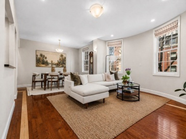 13 Bowdoin St, Boston, Massachusetts, 2 Bedrooms Bedrooms, 5 Rooms Rooms,2 BathroomsBathrooms,Residential,For Sale,Bowdoin St,73509279