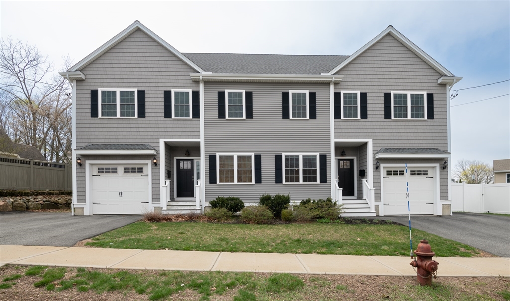 102 William Street, Stoneham, Massachusetts, 3 Bedrooms Bedrooms, 7 Rooms Rooms,2.5 BathroomsBathrooms,Residential,For Sale,William Street,73509268