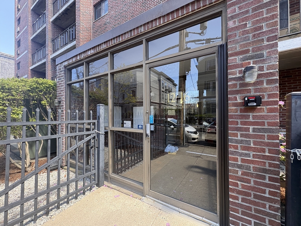 12 Ellery, Cambridge, Massachusetts, 2 Bedrooms Bedrooms, 6 Rooms Rooms,2 BathroomsBathrooms,Residential Lease,For Rent,Ellery,73509025