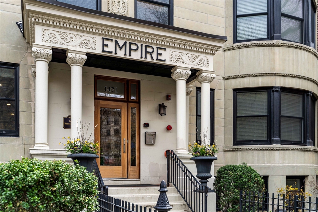 1471 Beacon St, Brookline, Massachusetts, 3 Bedrooms Bedrooms, 5 Rooms Rooms,2 BathroomsBathrooms,Residential,For Sale,Beacon St,73508894