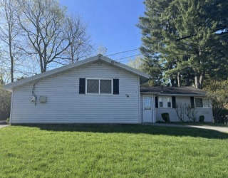 6 Ruth Drive, Framingham, Massachusetts, 3 Bedrooms Bedrooms, 7 Rooms Rooms,1.5 BathroomsBathrooms,Residential,For Sale,Ruth Drive,73509022