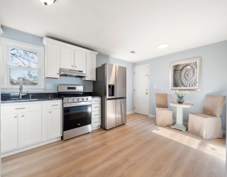 12 Parker Drive, Wareham, Massachusetts, 3 Bedrooms Bedrooms, 5 Rooms Rooms,1 BathroomBathrooms,Residential,For Sale,Parker Drive,73506778