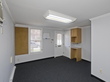 902-910 Chicopee Street, Chicopee, Massachusetts, ,Commercial Lease,For Rent,Chicopee Street,73508907