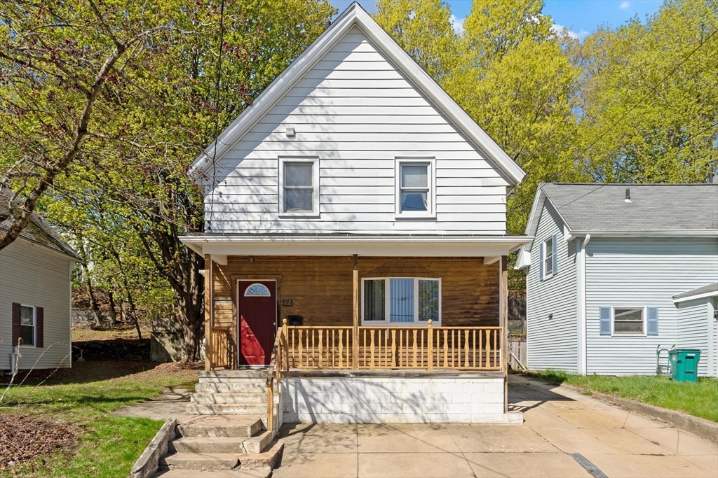102 Canton St, Fitchburg, Massachusetts, 3 Bedrooms Bedrooms, 6 Rooms Rooms,1.5 BathroomsBathrooms,Residential,For Sale,Canton St,73509052