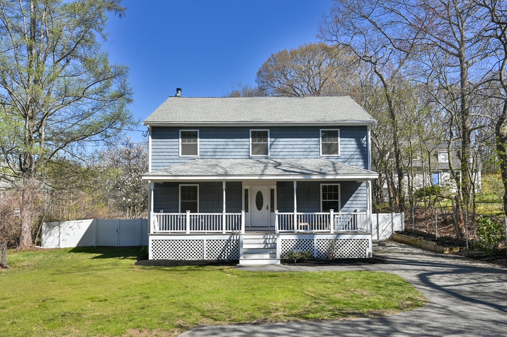 41 Merrimac St, Woburn, Massachusetts, 3 Bedrooms Bedrooms, 7 Rooms Rooms,2.5 BathroomsBathrooms,Residential,For Sale,Merrimac St,73508841