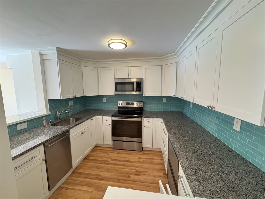1321 Worcester Rd, Framingham, Massachusetts, 1 Bedroom Bedrooms, 1 Room Rooms,1 BathroomBathrooms,Residential Lease,For Rent,Worcester Rd,73508910